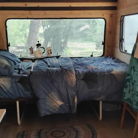 Caravane En Bois Campingplatz Dommartin-le-Saint-Pere