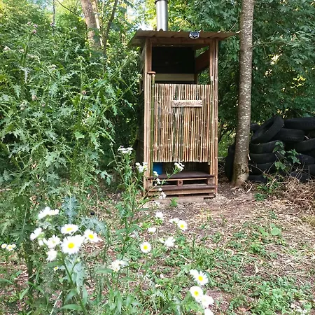 Caravane En Bois *